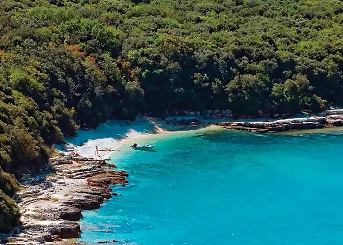 펜션 Two-bedroom In 풀라